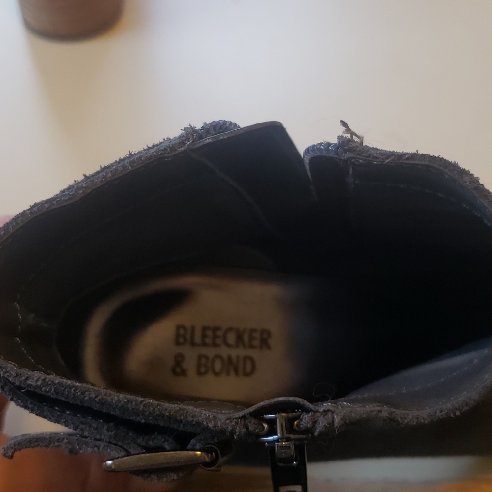 Gray suade Bleeker & Bond Booties. Size 7.5 - Picture 6 of 7